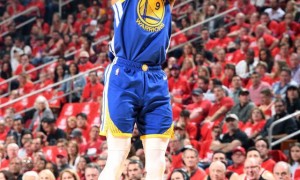 原创
 3次出手得4分，一数据超库里全队最高！这样的伊戈达拉谁不爱？