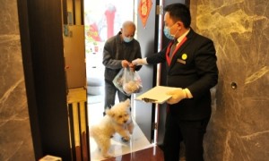 广州的低风险区，快递小哥可以送货到家了