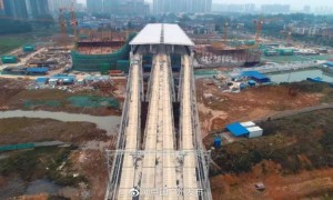 2019广清城际轨道最新消息 广州北至清远段步入铺轨施工